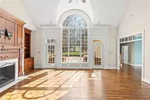 7902 Southerland Dr, Browns Summit, NC 27214 - Photo 12