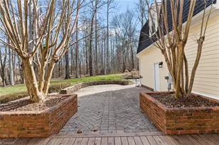 7902 Southerland Dr, Browns Summit, NC 27214 - Photo 46