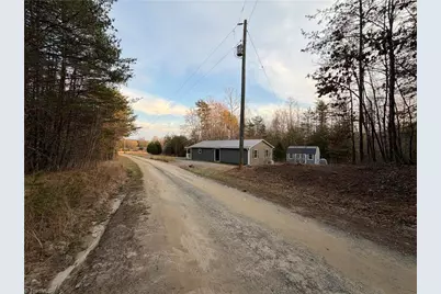 1202 Farm Road, Pilot Mountain, NC 27041 - Photo 28