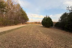 1202 Farm Rd, Pilot Mountain, NC 27041 - Photo 8