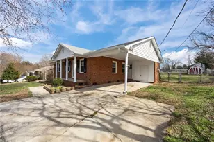 1714 Fairview St, Burlington, NC 27215 - Photo 4