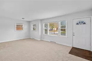 1702 Eastwood Ave, Greensboro, NC 27401 - Photo 6