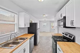 1702 Eastwood Ave, Greensboro, NC 27401 - Photo 2