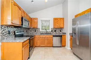 606 Arden St, Burlington, NC 27215 - Photo 8