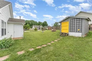 606 Arden St, Burlington, NC 27215 - Photo 18