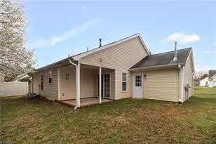 977 Benjamins Way, Winston-Salem, NC 27103 - Photo 2