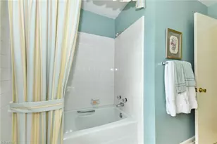 2702 Holly Dr, Greensboro, NC 27408 - Photo 8