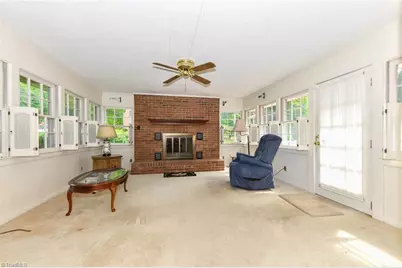 2702 Holly Drive, Greensboro, NC 27408 - Photo 4