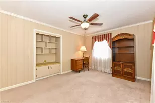 2702 Holly Dr, Greensboro, NC 27408 - Photo 12