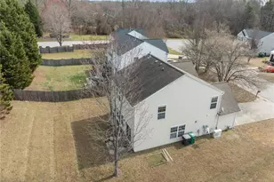 4043 Windstream Ct, Jamestown, NC 27282 - Photo 36