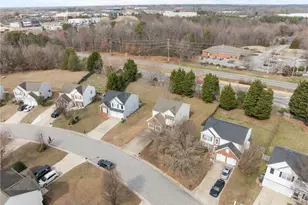 4043 Windstream Ct, Jamestown, NC 27282 - Photo 44