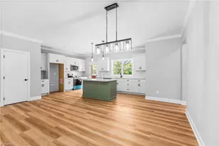 109 Hickory St, Yadkinville, NC 27055 - Photo 10