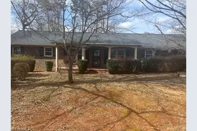 2914 Anita Court, Burlington, NC 27215 - Photo 2