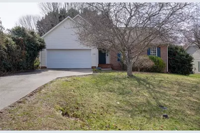 3940 Glenn Knoll Lane, Winston-Salem, NC 27107 - Photo 2