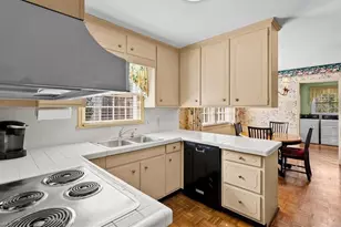 719 Rollingwood Dr, Greensboro, NC 27410 - Photo 18