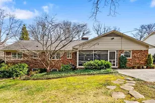 719 Rollingwood Dr, Greensboro, NC 27410 - Photo 46