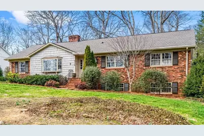 719 Rollingwood Drive, Greensboro, NC 27410 - Photo 2