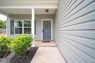 15 Harvest Oak Ct, Greensboro, NC 27406 - Photo 4