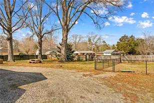 416 Peeler St, Salisbury, NC 28146 - Photo 46