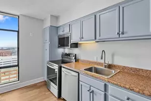 1101 N Elm St, Greensboro, NC 27401 - Photo 4