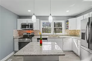 204 N Gurney St, Burlington, NC 27215 - Photo 10