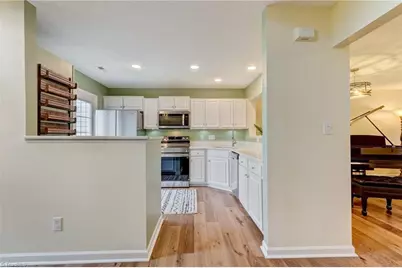 21 Culpepper Circle, Greensboro, NC 27410 - Photo 8