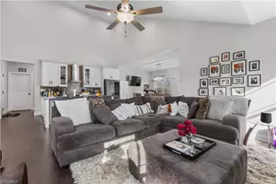 5572 Friendship Glen Dr, Browns Summit, NC 27214 - Photo 4