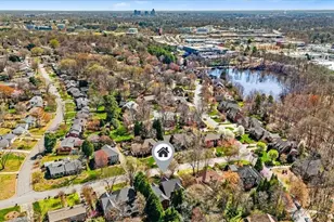 905 McDowell Dr, Greensboro, NC 27408 - Photo 50