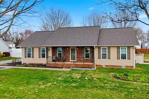 209 Charleston Ridge Dr, Mocksville, NC 27028 - Photo 2