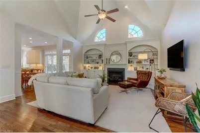 7 Foxglove Lane, Greensboro, NC 27455 - Photo 6