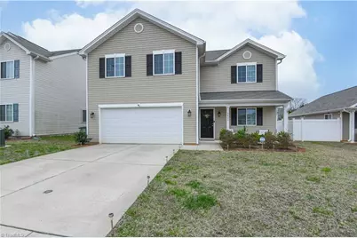 3805 Bissett Way, Greensboro, NC 27405 - Photo 2