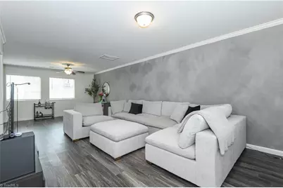 3805 Bissett Way, Greensboro, NC 27405 - Photo 8