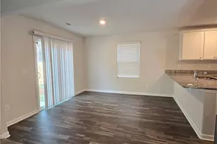 4623 Hazelburn Dr, Greensboro, NC 27405 - Photo 4