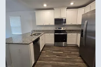 4623 Hazelburn Drive, Greensboro, NC 27405 - Photo 6