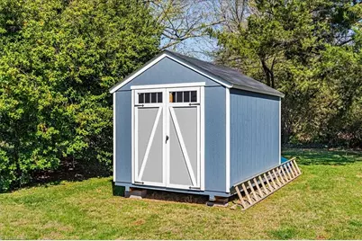 806 King George Drive, Greensboro, NC 27410 - Photo 24