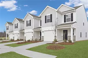 248 Plumtree Ct, King, NC 27021 - Photo 2