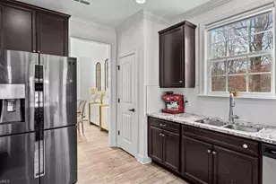 7619 Mary Ellen Ct, Greensboro, NC 27409 - Photo 12