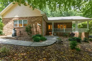 521 Dogwood Dr, Liberty, NC 27298 - Photo 2