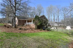 521 Dogwood Dr, Liberty, NC 27298 - Photo 26