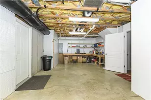 521 Dogwood Dr, Liberty, NC 27298 - Photo 22