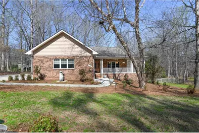 521 Dogwood Drive, Liberty, NC 27298 - Photo 2