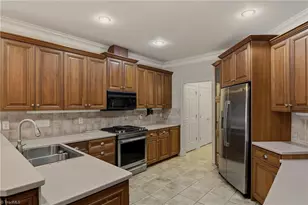 209 Brooks Landing Dr, Winston-Salem, NC 27106 - Photo 12