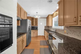 4220 Farlow Dr, Greensboro, NC 27406 - Photo 10