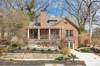 1606 End Place W, Greensboro, NC 27403 - Photo 2