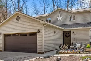 420 Chester Woods Ct, High Point, NC 27262 - Photo 2