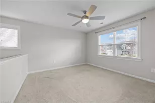 817 Blue Moon Ct, Greensboro, NC 27455 - Photo 18