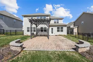 817 Blue Moon Ct, Greensboro, NC 27455 - Photo 2