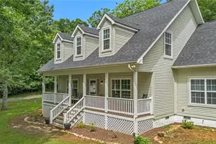 140 New Beginnings Dr, West Jefferson, NC 28694 - Photo 2