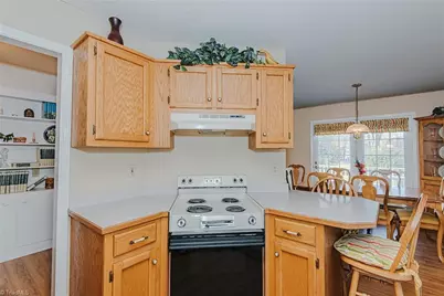 303 N Seventh Street, Mebane, NC 27302 - Photo 14