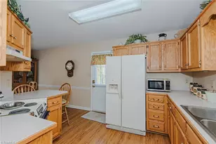 303 N 7th St, Mebane, NC 27302 - Photo 12